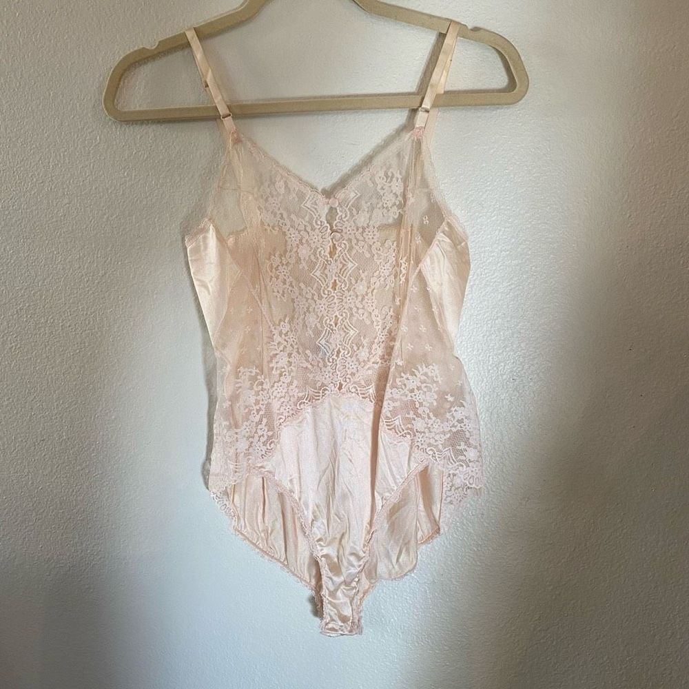 Vintage 60’s Cream Lace Nylon Teddy